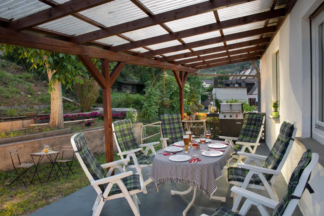 Ferienwohnung Burgblick Coraidelstein Klotten Dış mekan fotoğraf